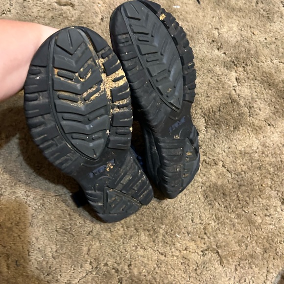 Teva sandals - Picture 7 of 8